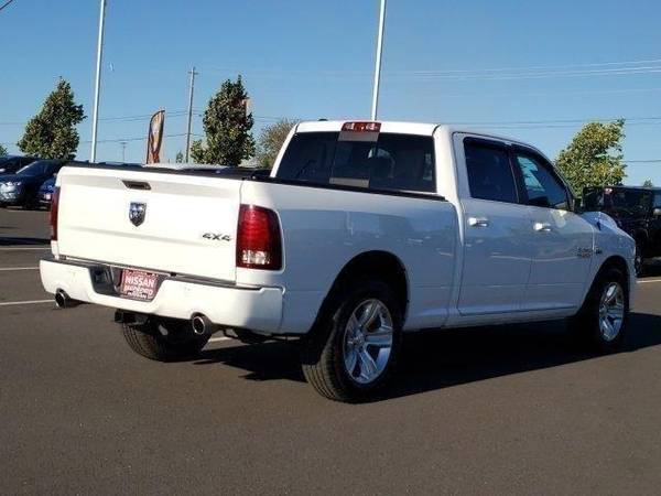 2015 Ram 1500 4WD Crew Cab 149 Sport for sale in Medford, OR – photo 9