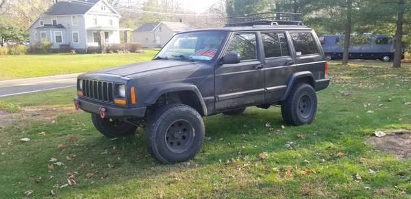 2000 Jeep Cherokee Sport 4x4 - cars & trucks - by owner - vehicle... for sale in Painesville , OH