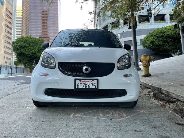 Smart Fortwo Smart Car - Excellent Condition - - by for sale in Los Angeles, CA – photo 4