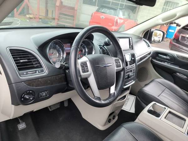 2016 Chrysler Town & Country Touring Minivan 4D - - by for sale in Gloucester City, NJ – photo 7