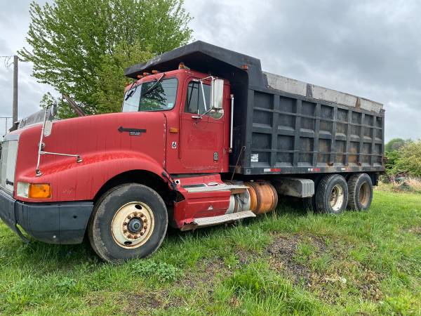 1993 International Tandem Dump Truck for sale in Ashtabula, OH – photo 3