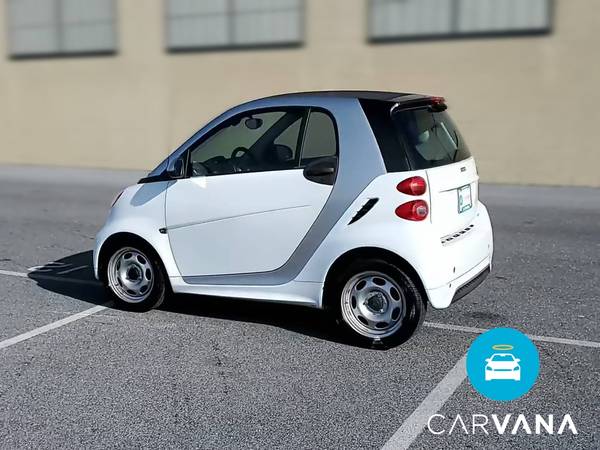 2015 smart fortwo Pure Hatchback Coupe 2D coupe White - FINANCE... for sale in Manhattan Beach, CA – photo 6