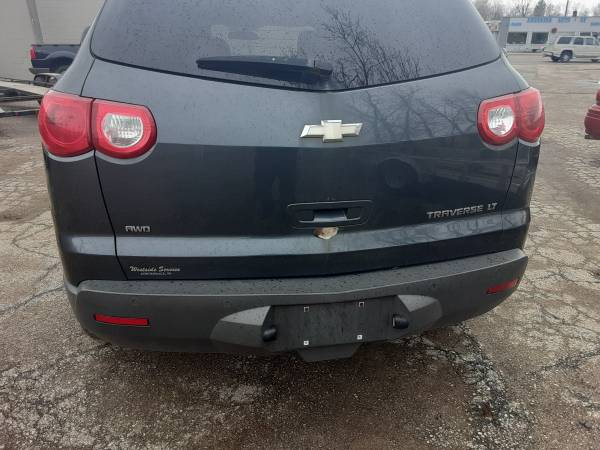 2011 Chevrolet Traverse AWD MECHANIC S SPECIAL for sale in menominee, WI – photo 3