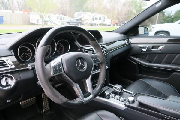 2014 Mercedes-Benz E63 AMG S-Model Wagon Southern, Serviced for sale in Andover, MN – photo 10