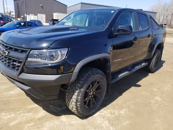 Chevy Colorado zr2 diesel duramax 4x4 crewcab - - by for sale in Ottertail, ND – photo 8