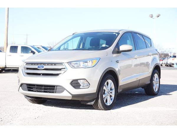 2017 Ford Escape SE - cars & trucks - by dealer - vehicle automotive... for sale in Claremore, OK – photo 18
