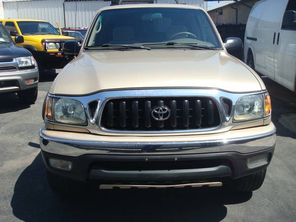 2003 TOYOTA TACOMA 4 CYL 4X4 MANUAL 5 SPEED RARE!! - cars & trucks -... for sale in Los Angeles, CA – photo 2