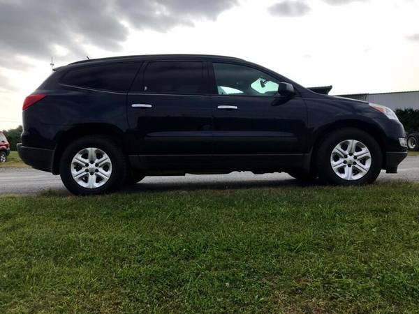 2012 Chevrolet Traverse LS AWD w/PDC - cars & trucks - by dealer -... for sale in Shippensburg, PA – photo 7