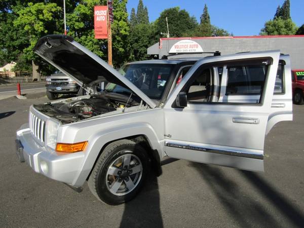 2006 Jeep Commander 4dr 4X4 *SILVER* 65 EDITION RUNS AWESOME !! -... for sale in Milwaukie, OR – photo 24