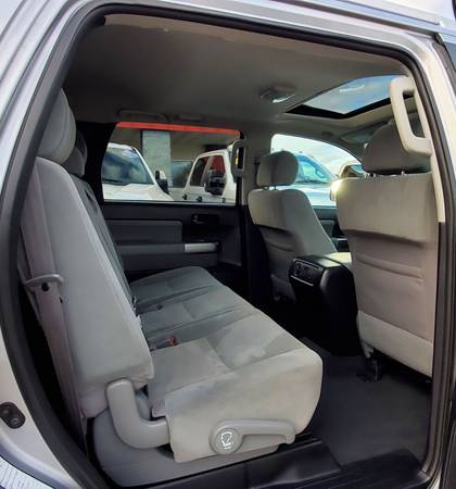 2019 Toyota Sequoia SR5 8 Passenger 4x4 w/ 36k Miles - cars & trucks... for sale in Green Bay, WI – photo 12