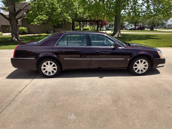2009 Cadillac DTS for sale in Astoria, IL