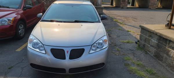PONTIAC G6 GOOD MPG - cars & trucks - by owner - vehicle automotive... for sale in Lansing, MI – photo 2