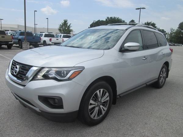 2018 Nissan Pathfinder SV suv Brilliant Silver for sale in ROGERS, AR – photo 9