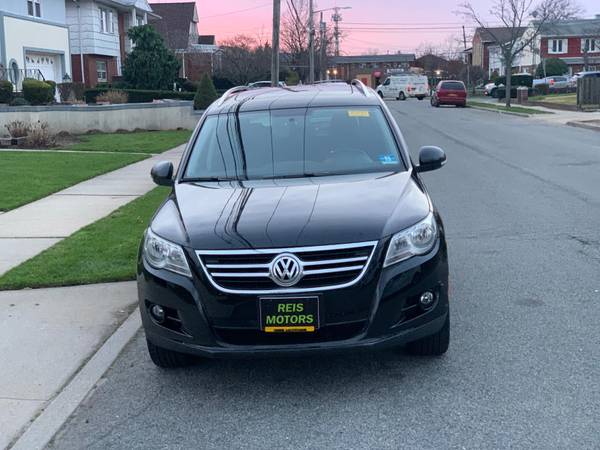 2009 Volkswagen Tiguan SEL only 80k no accident, one owner... for sale in Lawrence, NY – photo 2