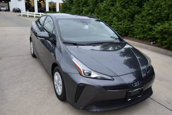 2019 TOYOTA PRIUS S1037 - cars & trucks - by dealer - vehicle... for sale in Morton, IL – photo 2
