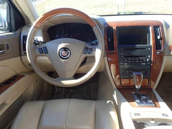 2006 Cadillac STS Sdn V8 CONTACTLESS PRE APPROVAL! for sale in Storrs, CT – photo 18