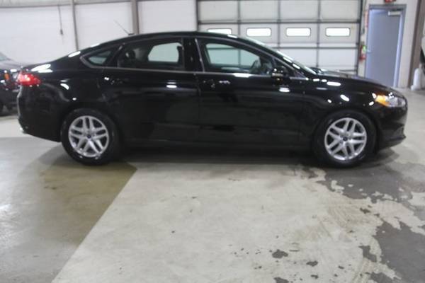 2016 Ford Fusion SE sedan Black - Monthly Payment of - cars & trucks... for sale in Benton Harbor, MI – photo 5