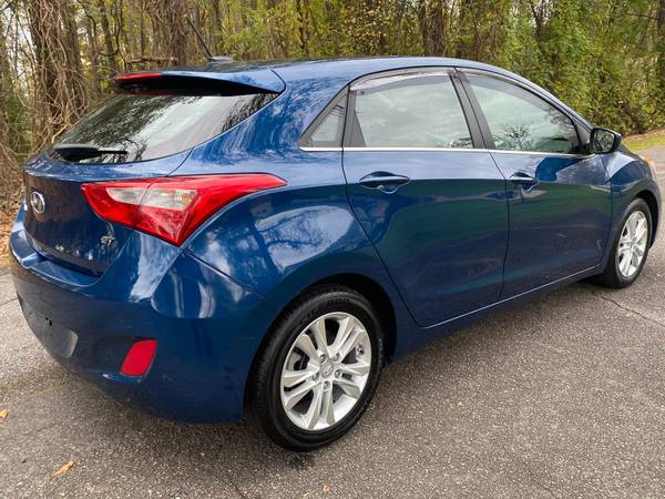 2014 HYUNDAI ELANTRA GT - cars & trucks - by owner - vehicle... for sale in Duncan, SC – photo 4