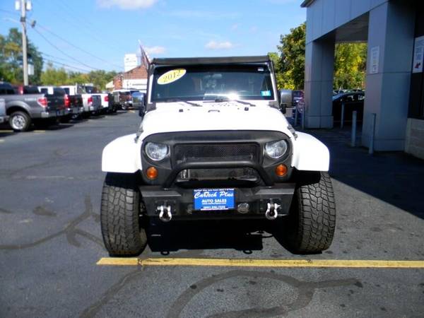 2012 Jeep Wrangler UNLIMITED SAHARA 4WD 3.6L V6 LIFTED WITH HARDTOP... for sale in Plaistow, NH – photo 3
