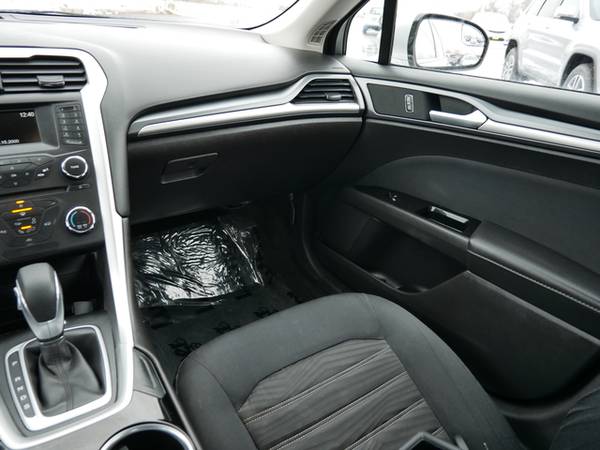 2016 Ford Fusion SE - cars & trucks - by dealer - vehicle automotive... for sale in Cambridge, MN – photo 19