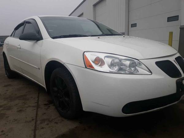 2006 Pontiac G6 with navigation - cars & trucks - by dealer -... for sale in West Fargo, ND