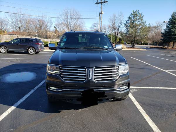 LUXURY BLACK SUV LINCOLN NAVIGATOR L - cars & trucks - by owner -... for sale in Chicago, IL – photo 2