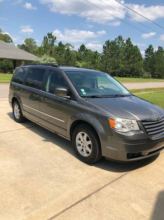 2010 Chrysler Town & Country for sale in Navarre, FL – photo 2