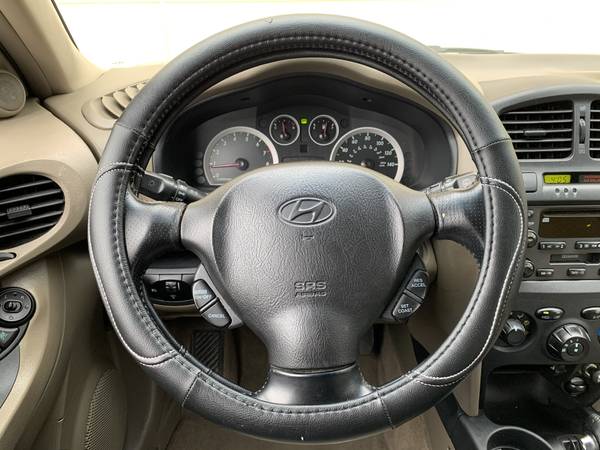 2005 Hyundai Santa Fe AWD! New Timing Belt, New Catalytic for sale in Austin, TX – photo 17