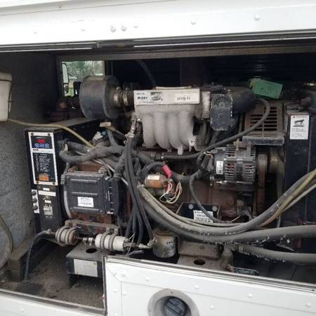 2007 GMC Savana cutaway box w/generator - - by dealer for sale in Ludlow , MA – photo 9