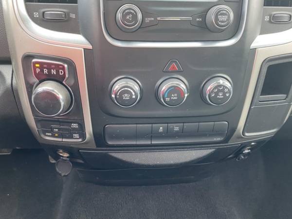 2014 Ram 1500 SLT QUAD CAB 4X4, WARRANTY, SIRIUS RADIO, RUN - cars & for sale in Norfolk, VA – photo 24
