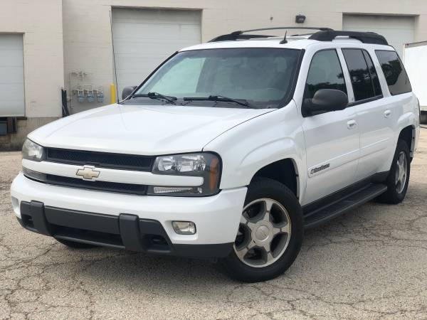 2004 Chevy Trailblazer LT*4WD*Extended*7-Passenger*Moonroof*Alloy-Whls for sale in Elgin, IL – photo 4