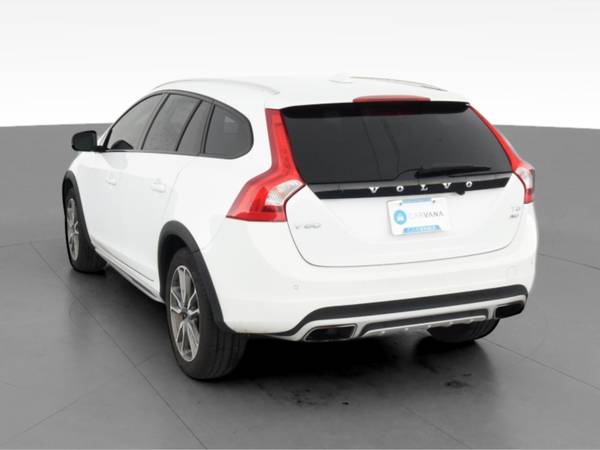 2018 Volvo V60 T5 Cross Country Wagon 4D wagon White - FINANCE... for sale in Washington, District Of Columbia – photo 8