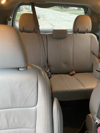 Toyota Sienna 2017 for sale in Springfield, IL – photo 6
