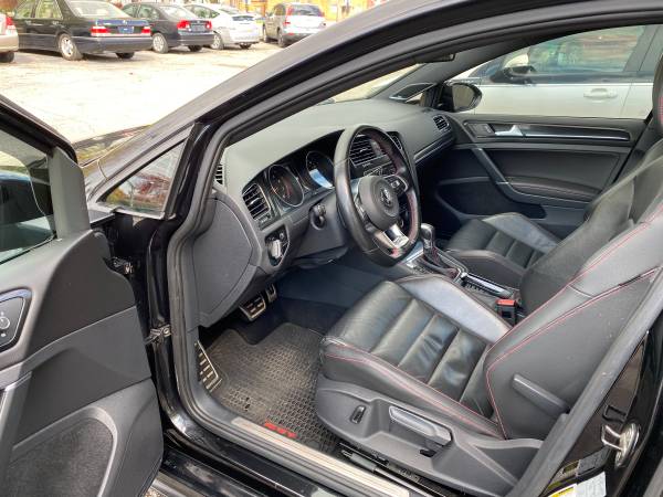 VOLKSWAGEN GOLF GTI SE - cars & trucks - by dealer - vehicle... for sale in Cleveland, OH – photo 17