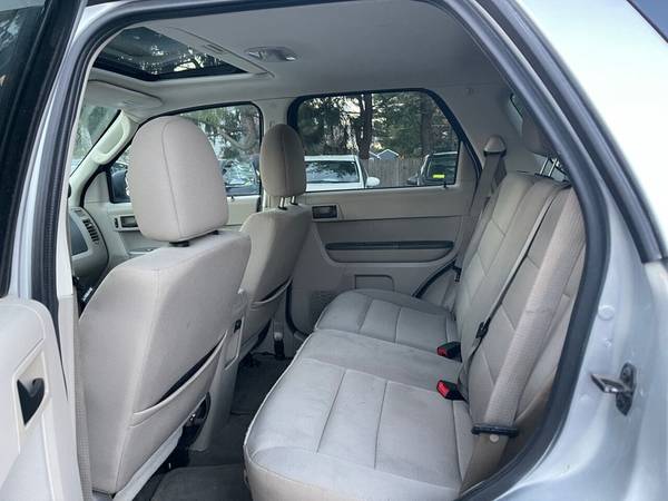 2010 Ford Escape Hybrid AWD Hybrid loaded roof 125k 30mpg - cars &... for sale in Walpole, RI – photo 18