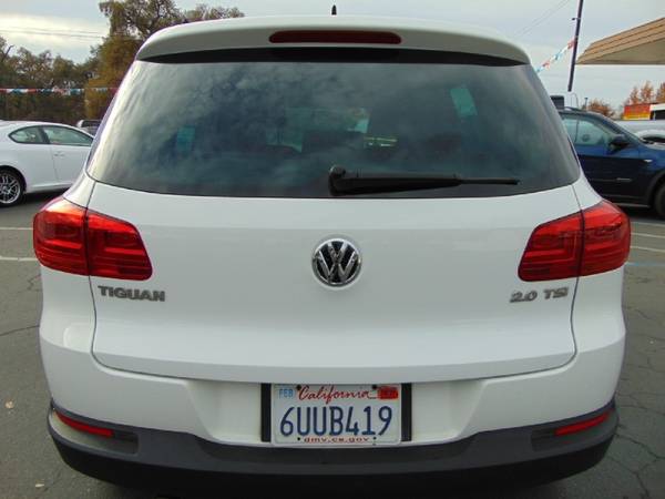 2012 Volkswagen Tiguan 2WD 4dr Auto SE - cars & trucks - by dealer -... for sale in Roseville, CA – photo 4