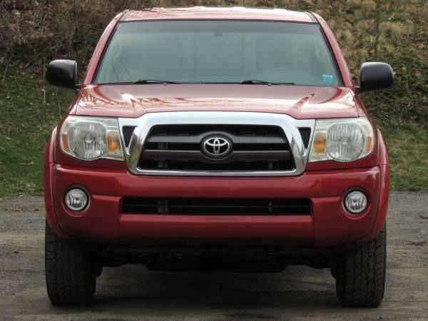 2009 Toyota Tacoma SR5 NEW FRAME SHARP TRUCK ONE OWNER - cars for sale in binghamton, NY – photo 2