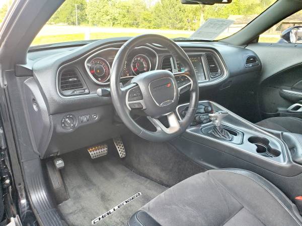 2015 Dodge Challenger RWD Scat Pack Coupe 2D Trades Welcome Financing for sale in Harrisonville, KS – photo 24
