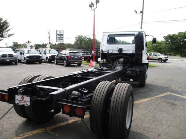 2009 Nissan UD2600 CAB CHASSIS ** DUMP TRUCK AVAILAVLE ** - cars &... for sale in south amboy, LA – photo 3
