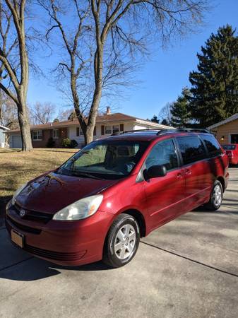 Toyota Sienna - cars & trucks - by owner - vehicle automotive sale for sale in Madison, WI – photo 2