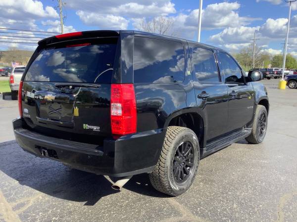 Loaded! 2008 Chevy Tahoe! 4x4! Hybrid! 3rd Row! Great Price! - cars for sale in Ortonville, MI – photo 5