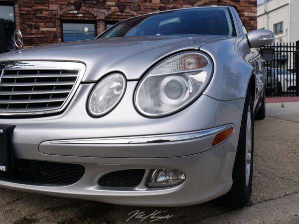 2006 Mercedes-Benz E-Class 06 E-350, HEATED SEATS, CLEAN CARFAX,... for sale in Massapequa, NY – photo 12