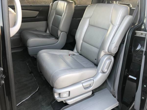 2011 Honda Odyssey Touring Elite 1 Owner Non Smoker No Issues - cars... for sale in Louisville, KY – photo 9