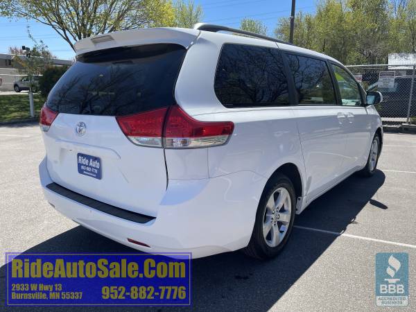 2011 Toyota Sienna LE 7-8 passenger quads Dual AC 3 5 V6 very clean for sale in Burnsville, MN – photo 5
