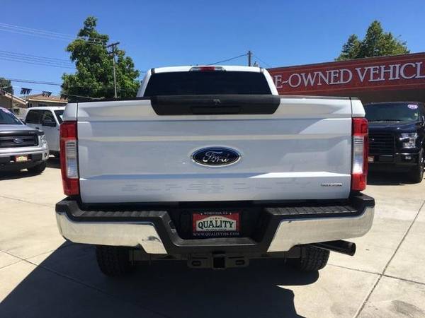 2017 Ford F250 Super Duty Crew Cab XLT Pickup 4D 6 3/4 ft WEEKEND... for sale in Roseville, CA – photo 8