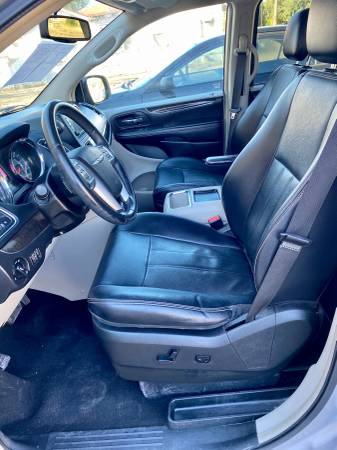 2013 CHRYSLER TOWN & COUNTRY - cars & trucks - by dealer - vehicle... for sale in San Antonio, TX – photo 15