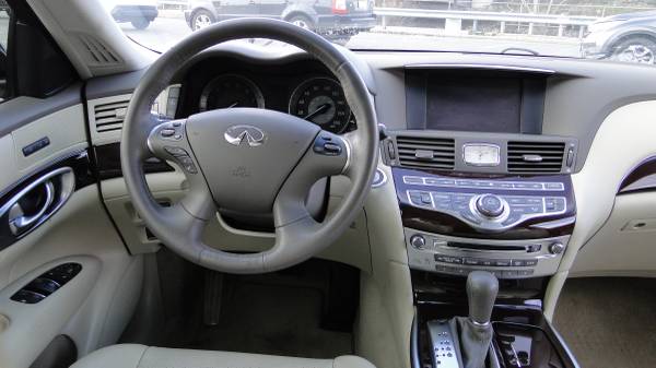 2017 Infiniti Q70 L - cars & trucks - by dealer - vehicle automotive... for sale in NEW YORK, NY – photo 14