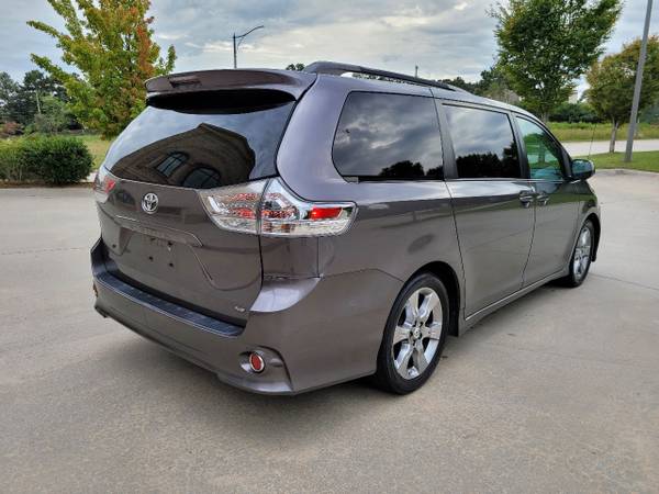 2011 Toyota Sienna SE! Looks/Drives Great-Good Miles! - cars &... for sale in Cartersville, TN – photo 5
