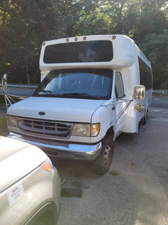 Shuttle bus - cars & trucks - by owner - vehicle automotive sale for sale in Somerset, RI