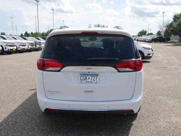 2019 Chrysler Pacifica Touring L Plus for sale in Cambridge, MN – photo 9